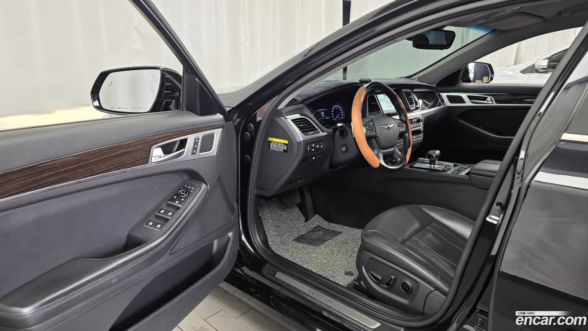 G80 Genesis 2019.3-INNER-010