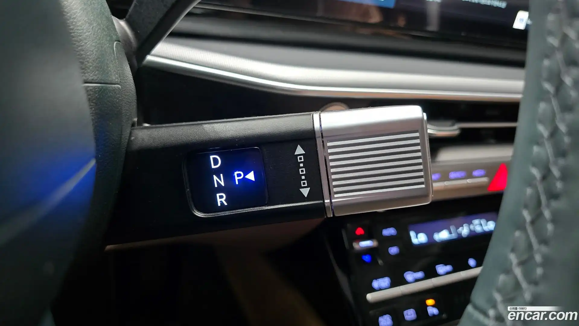 Grandeur Hyundai 2023.1-INNER-009