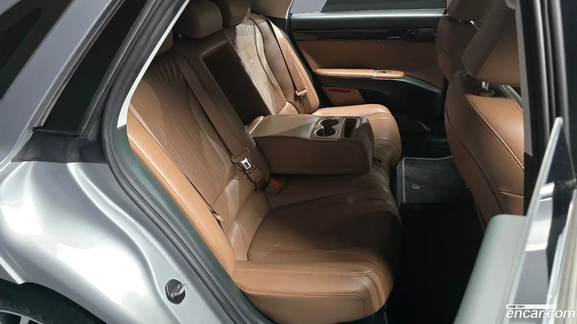 Grandeur Hyundai 2023.1-OPTION-015