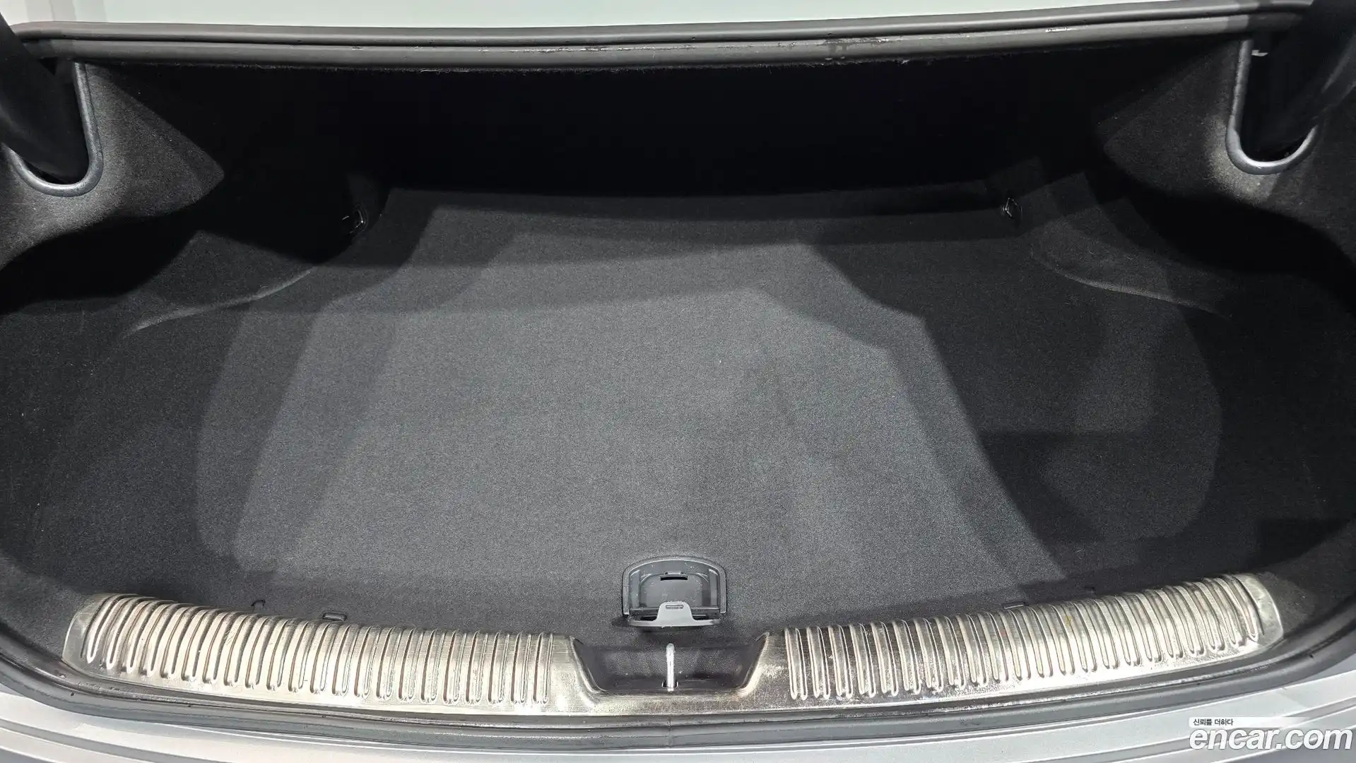 Grandeur Hyundai 2023.1-OPTION-046