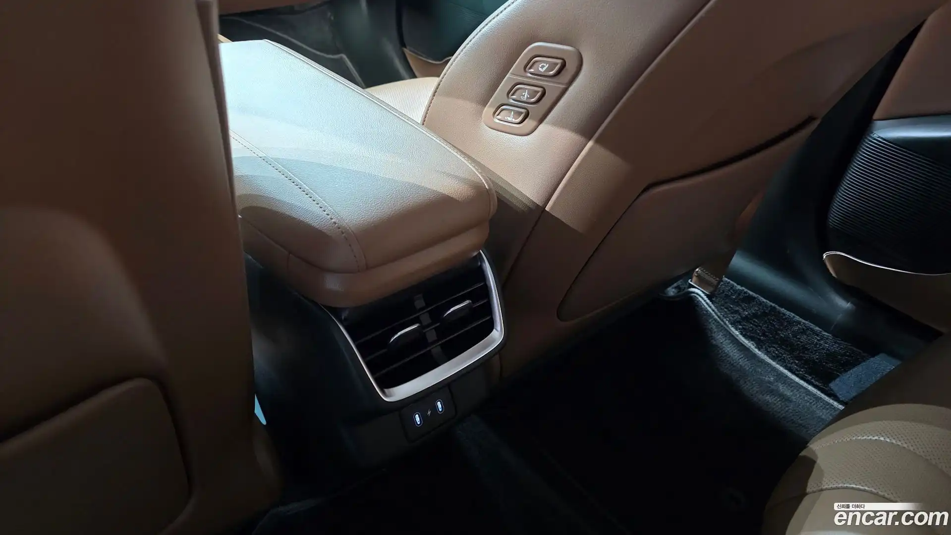 Grandeur Hyundai 2023.1-OPTION-047