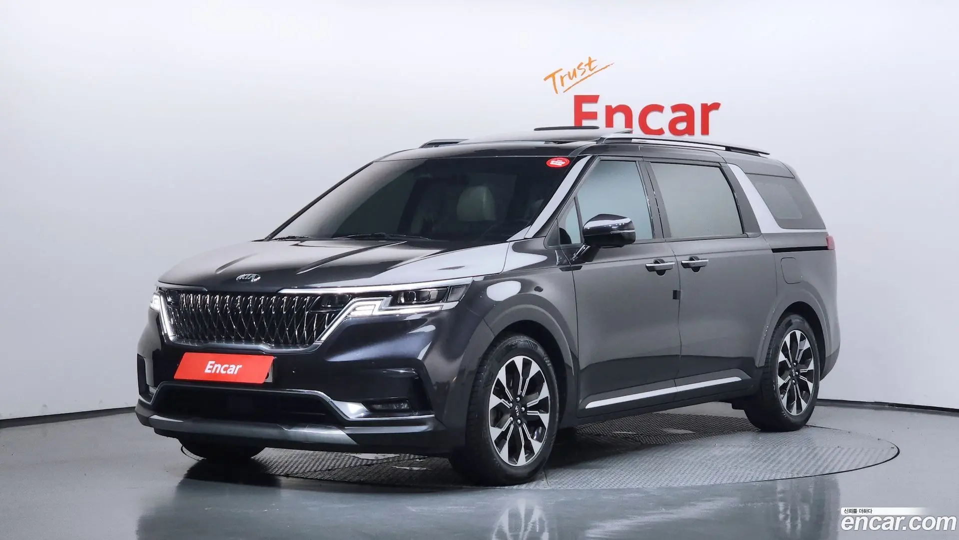 Main__Slider__Photo:Canival Kia 2020.11-0