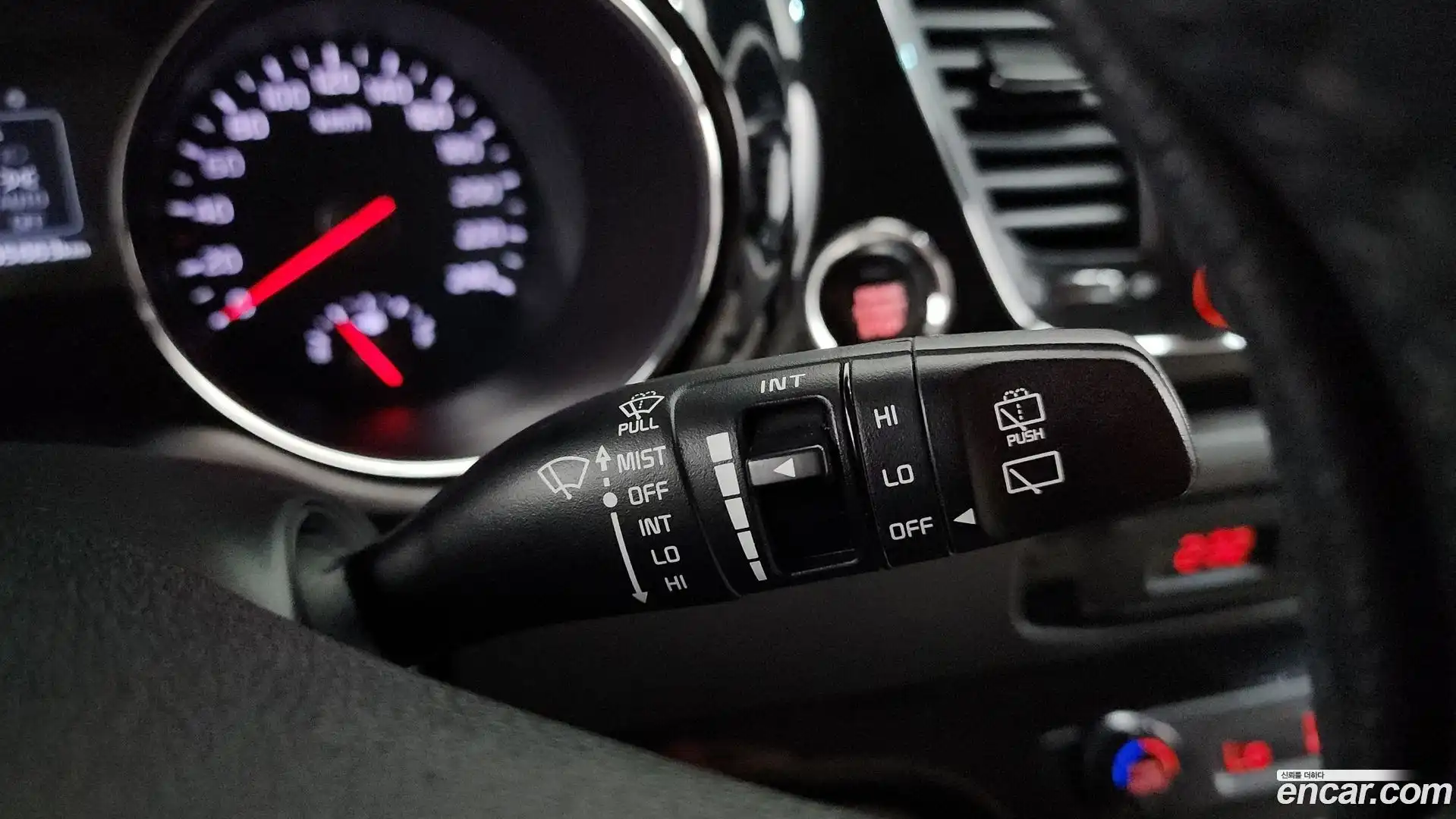 Canival Kia 2016.6-OPTION-042