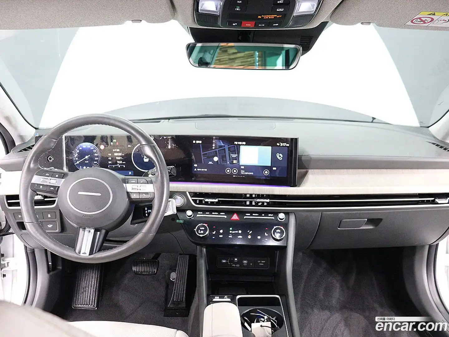 Sonata Hyundai 2023.8-OPTION-017