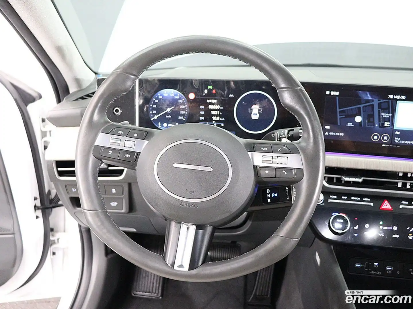 Sonata Hyundai 2023.8-OPTION-018