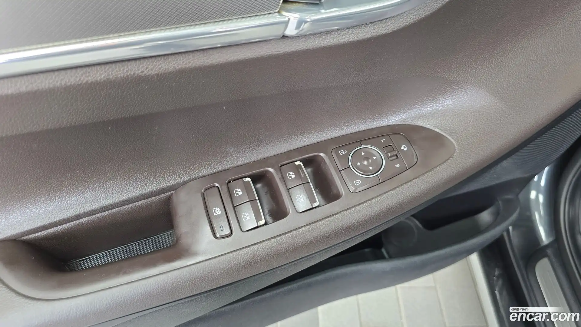 Grandeur Hyundai 2020.6-OPTION-042
