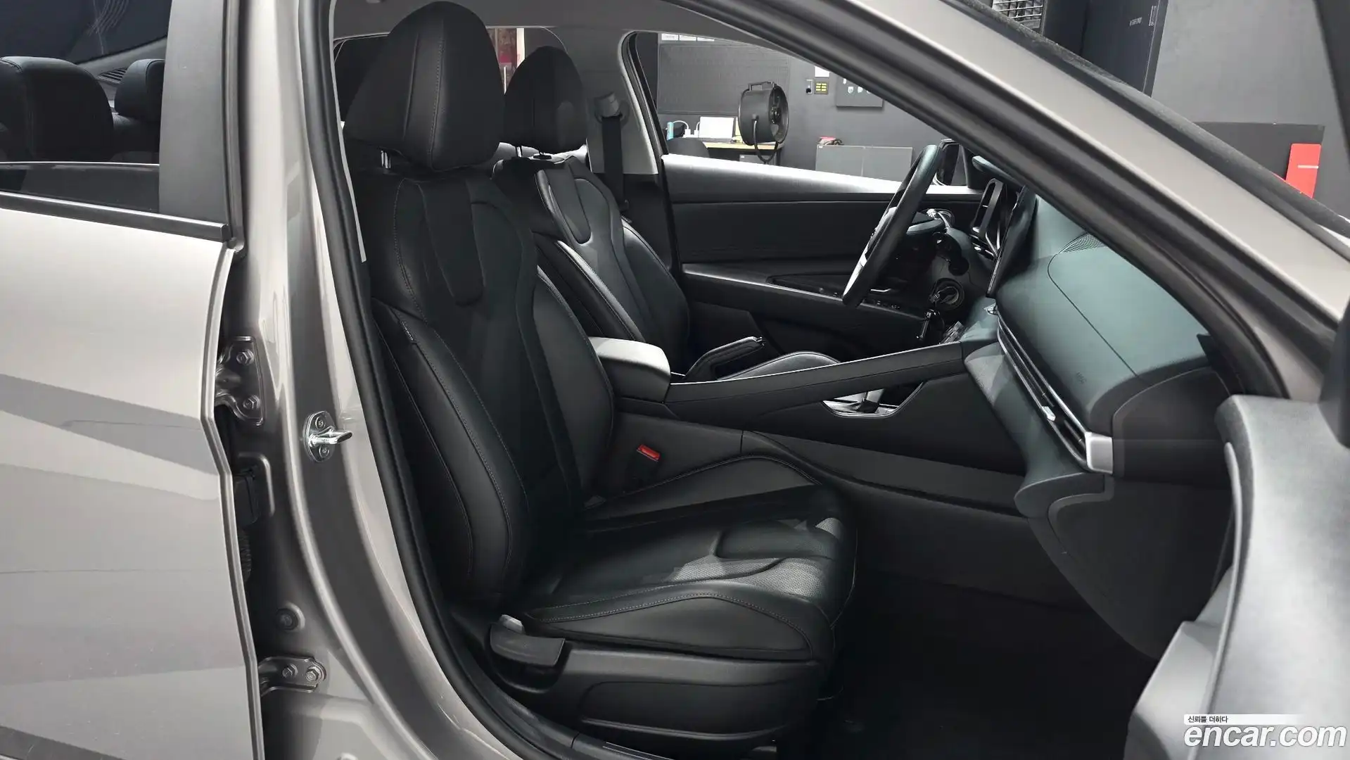 AVANTE Hyundai 2022.0-OPTION-015