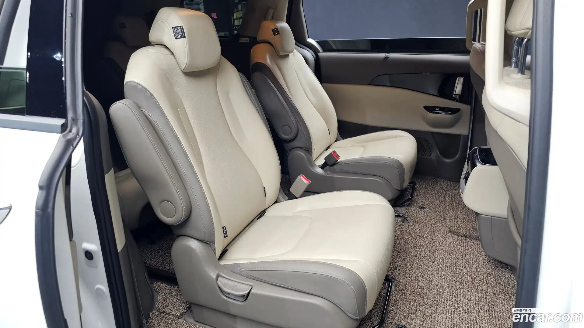 Canival Kia 2023.5-OPTION-015