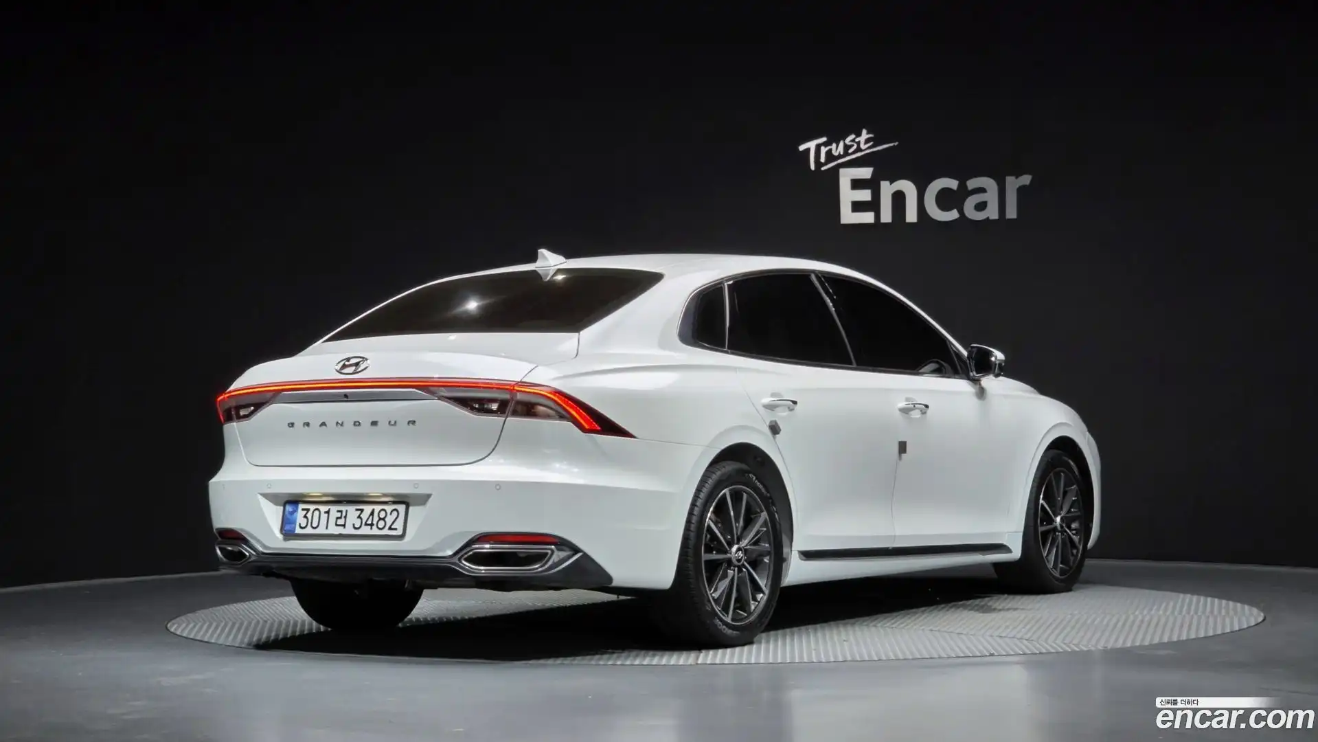 Grandeur Hyundai 2022.5-OUTER-002