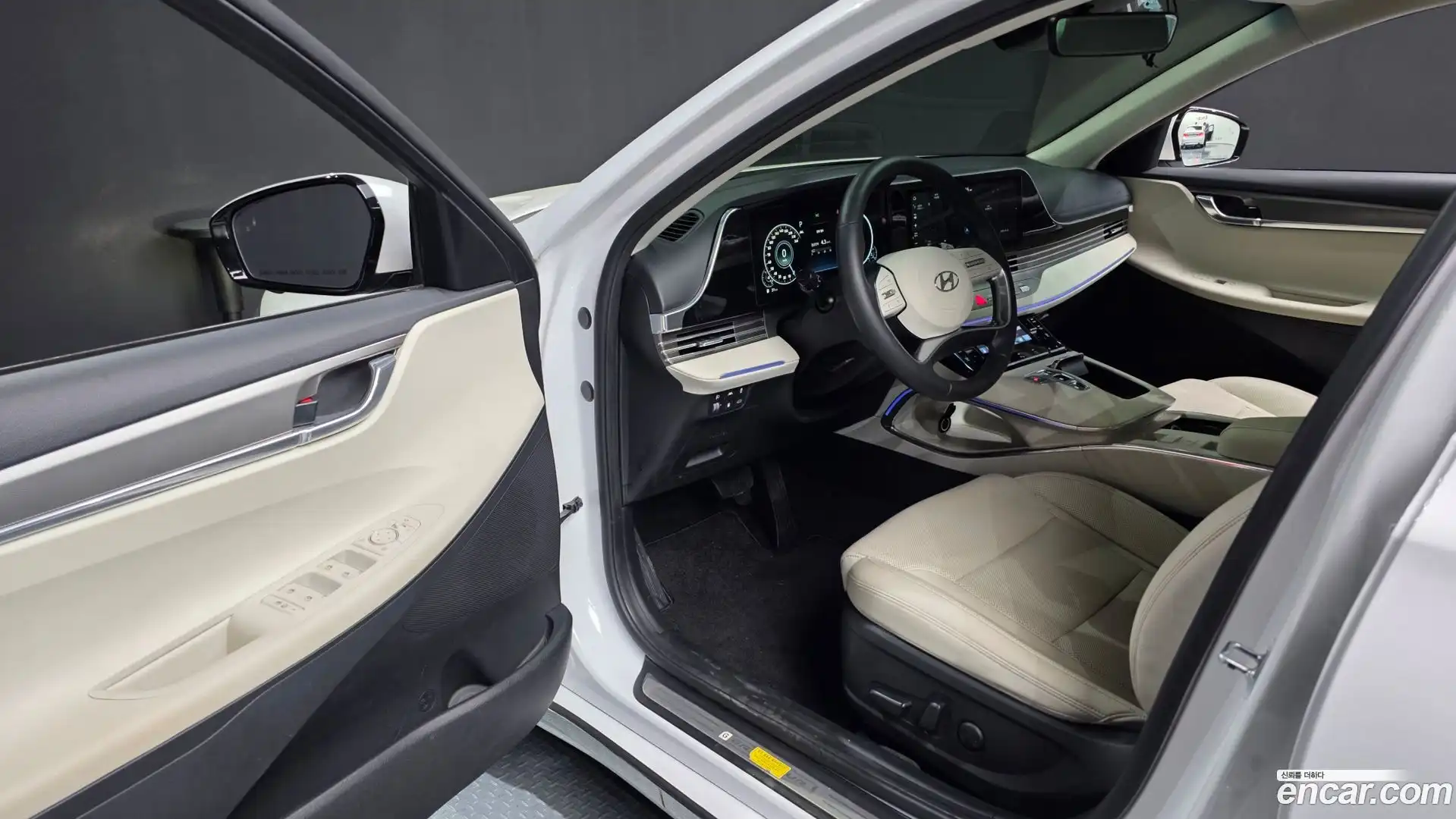 Grandeur Hyundai 2022.5-INNER-010