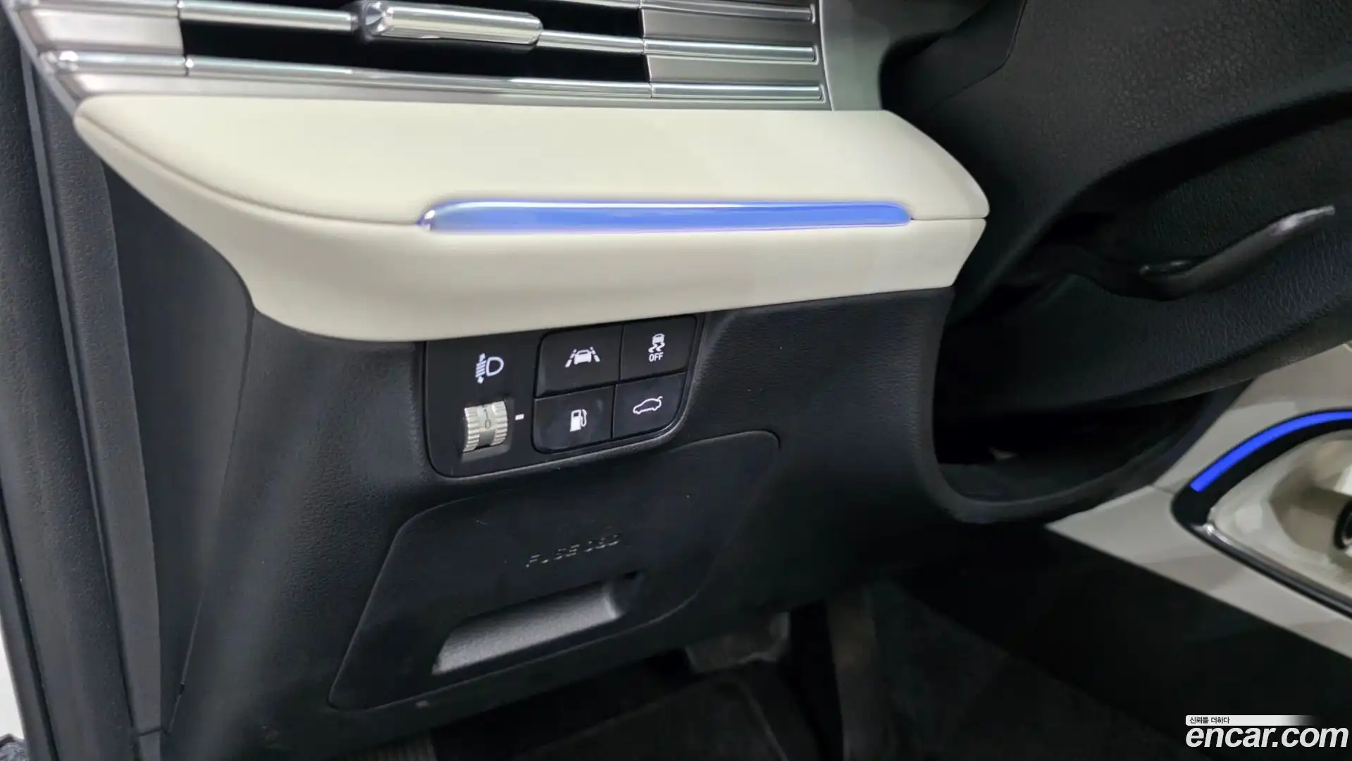 Grandeur Hyundai 2022.5-OPTION-021