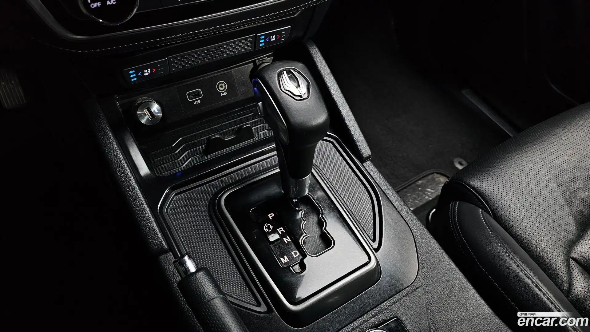 Rexton KG Mobility 2020.6-INNER-009