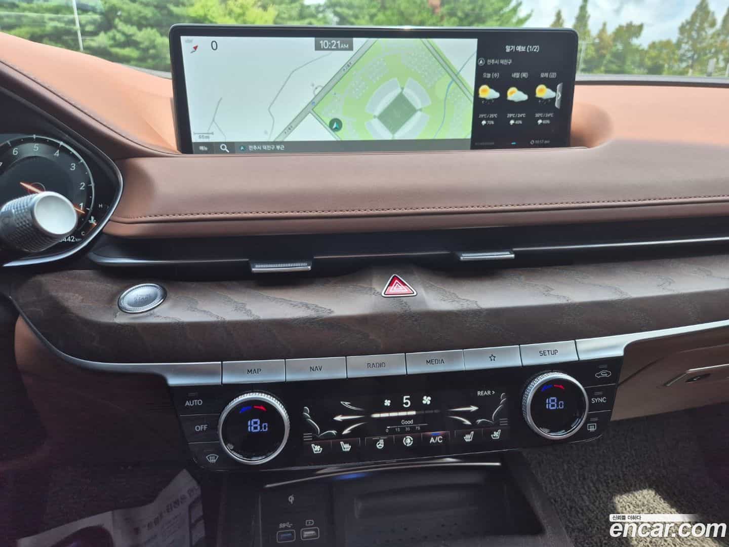 G80 Genesis 2021.11-INNER-009