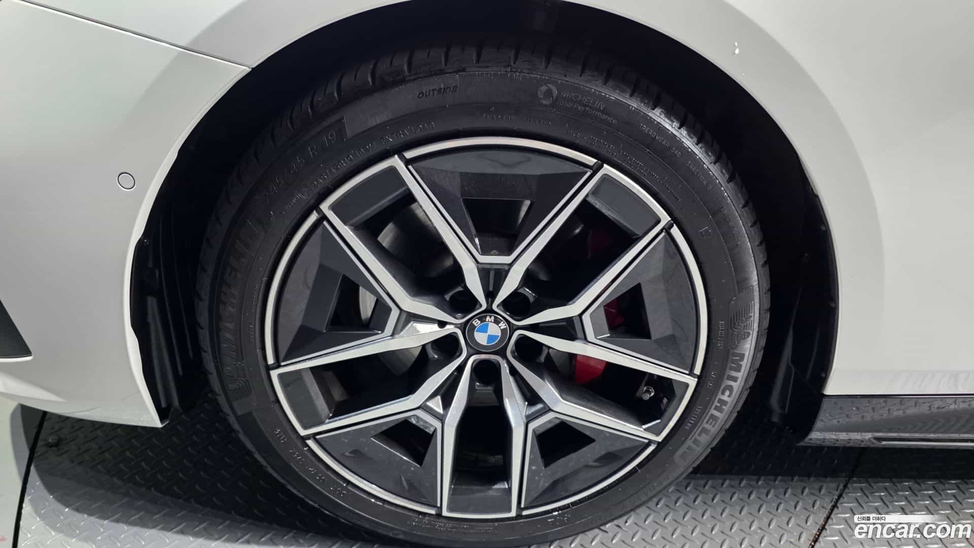5-Series BMW 2024.10-OUTER-005