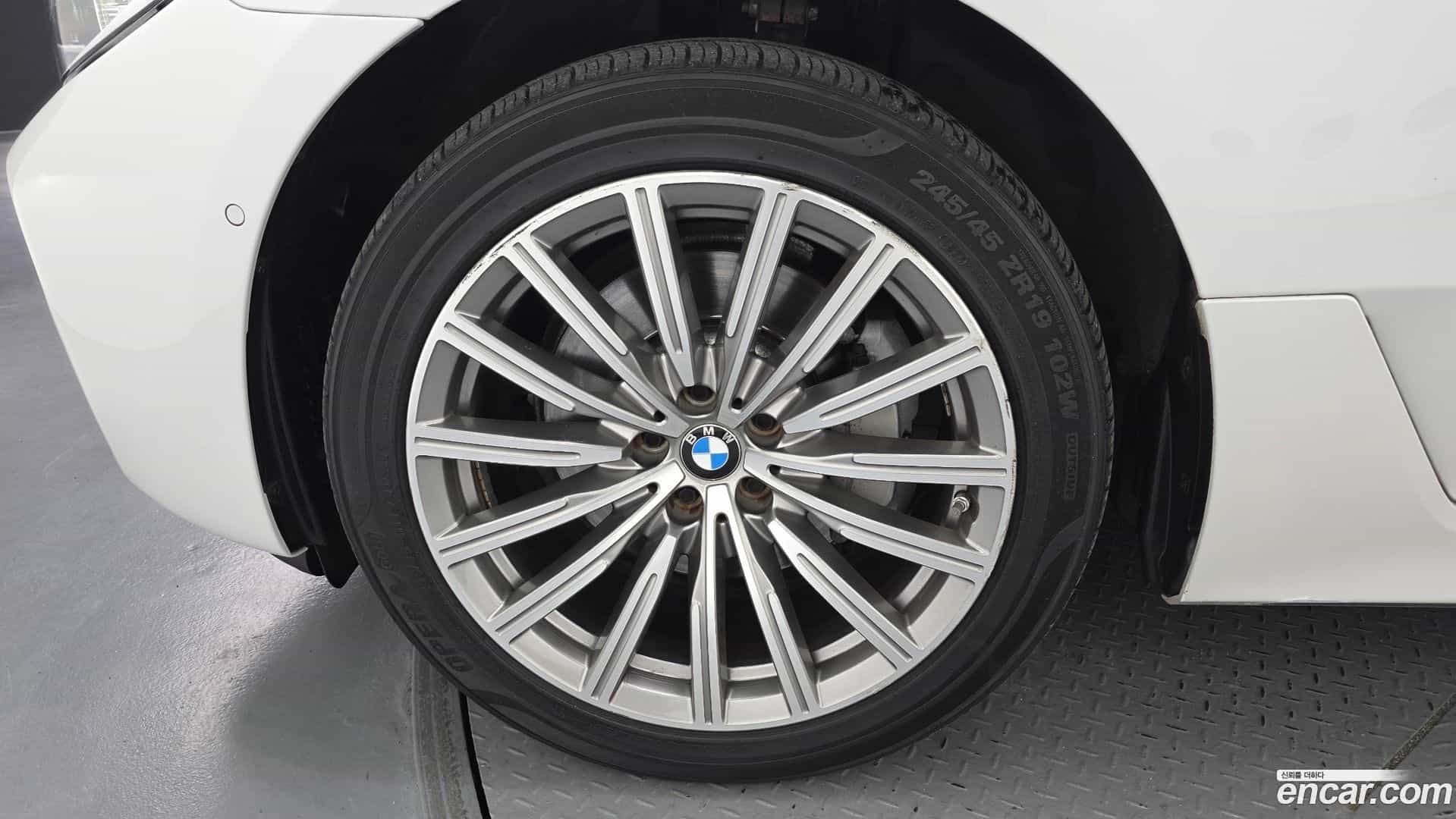 Gran Turismo BMW 2018.3-OUTER-005