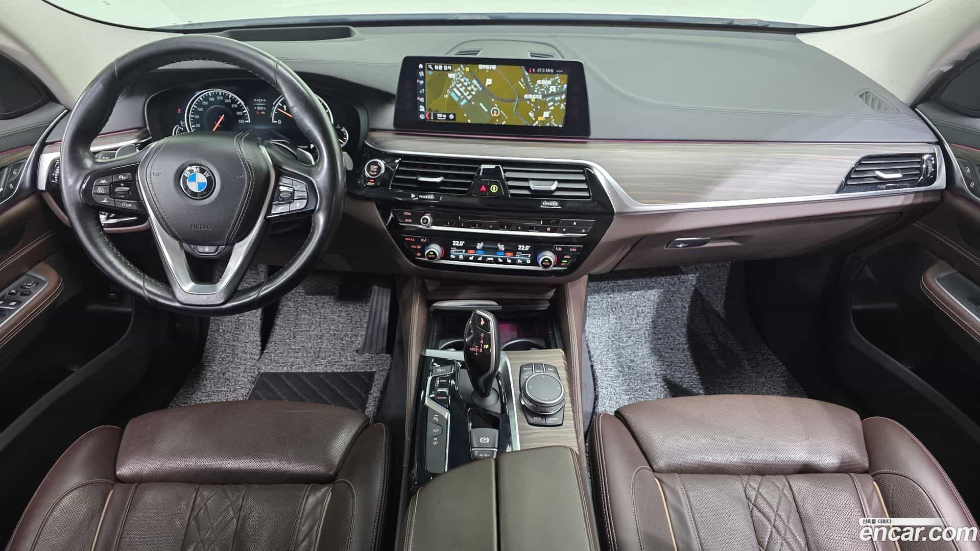 Gran Turismo BMW 2018.3-INNER-007
