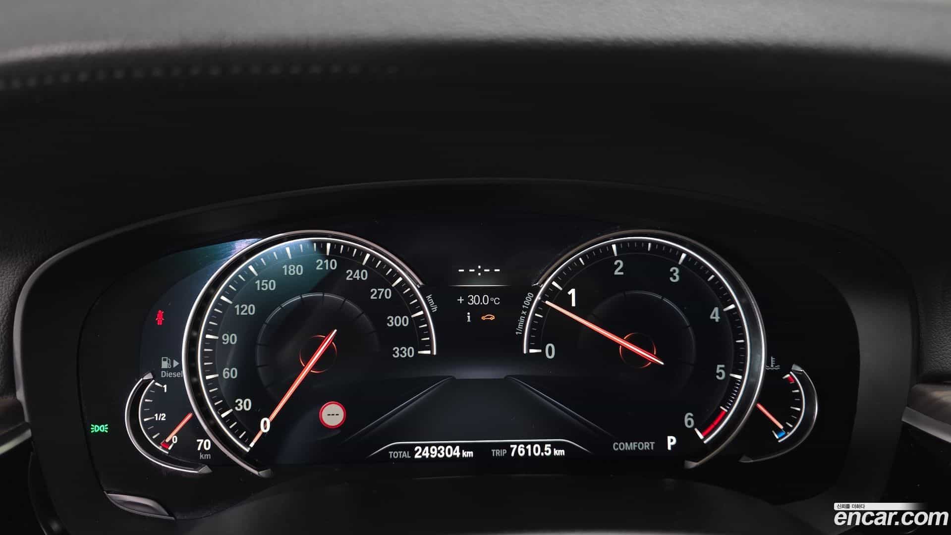 Gran Turismo BMW 2018.3-INNER-008
