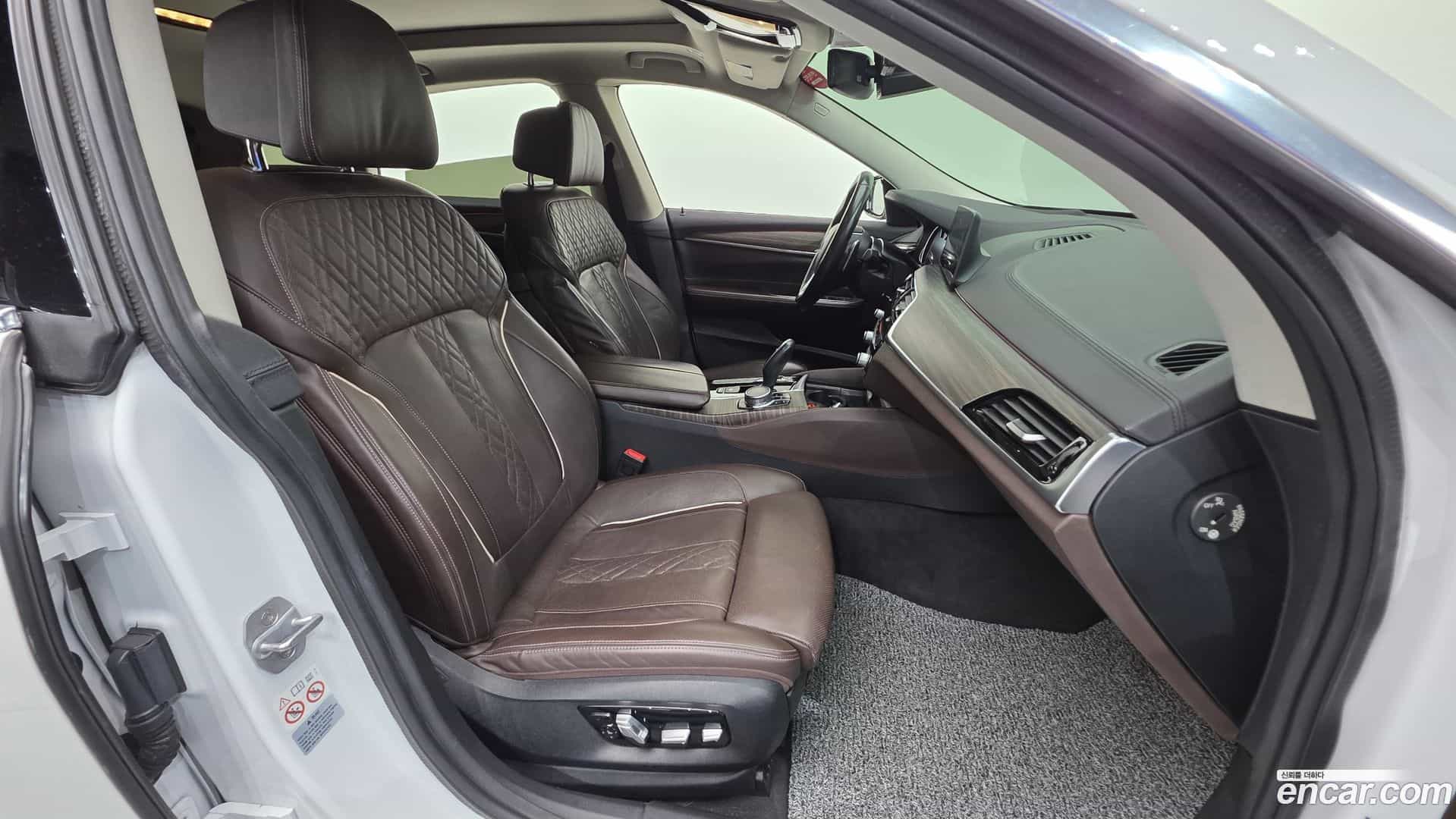 Gran Turismo BMW 2018.3-INNER-010