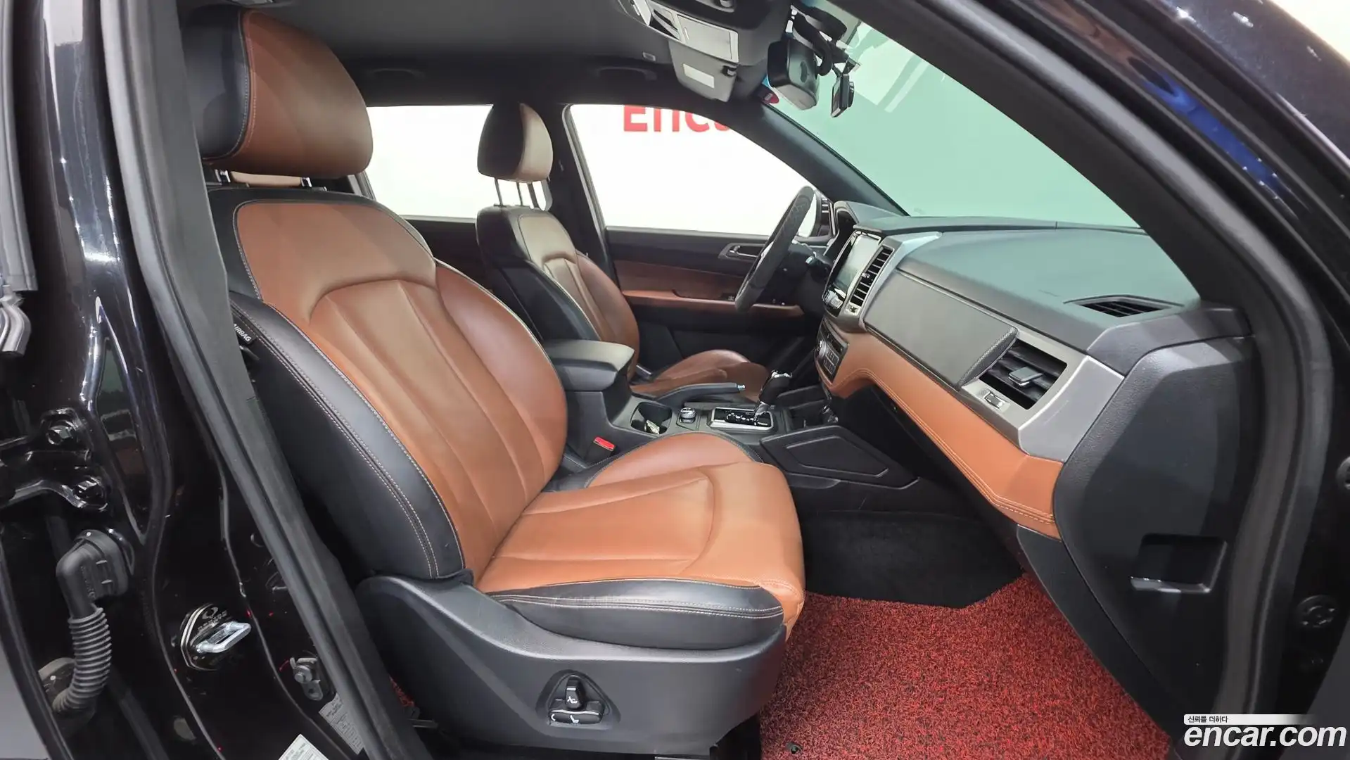 Rexton KG Mobility 2018.1-INNER-010