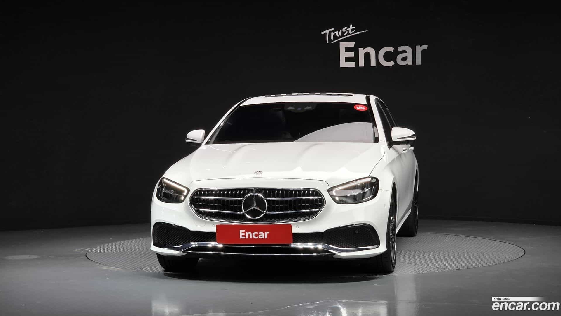 E-Class Mercedes-Benz 2022.1-OUTER-003