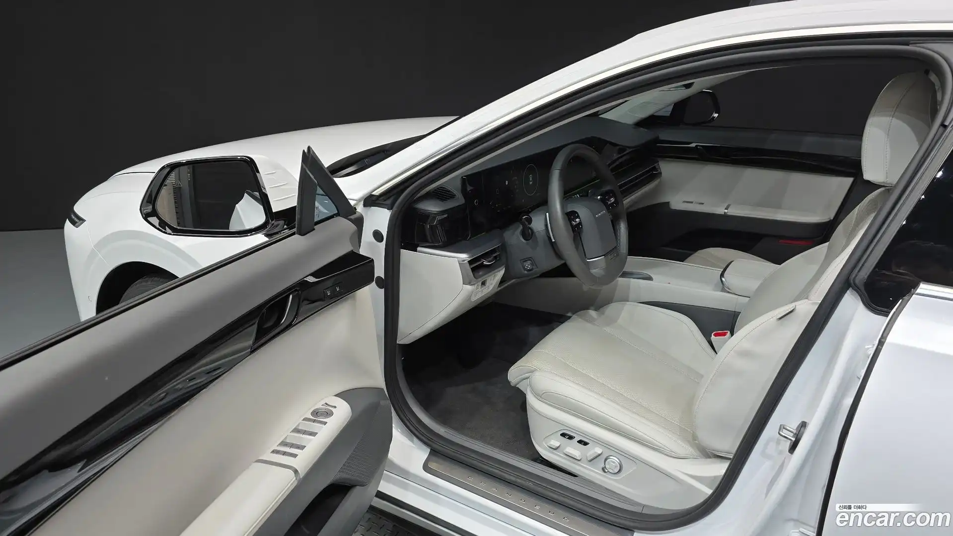 Grandeur Hyundai 2023.8-INNER-010
