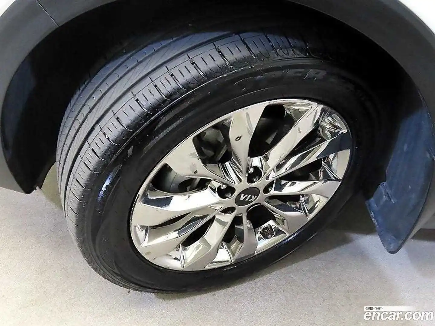 Sorento Kia 2019.0-OPTION-024