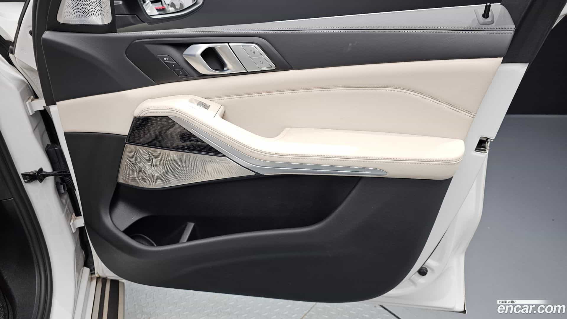 X7 BMW 2022.1-INNER-034