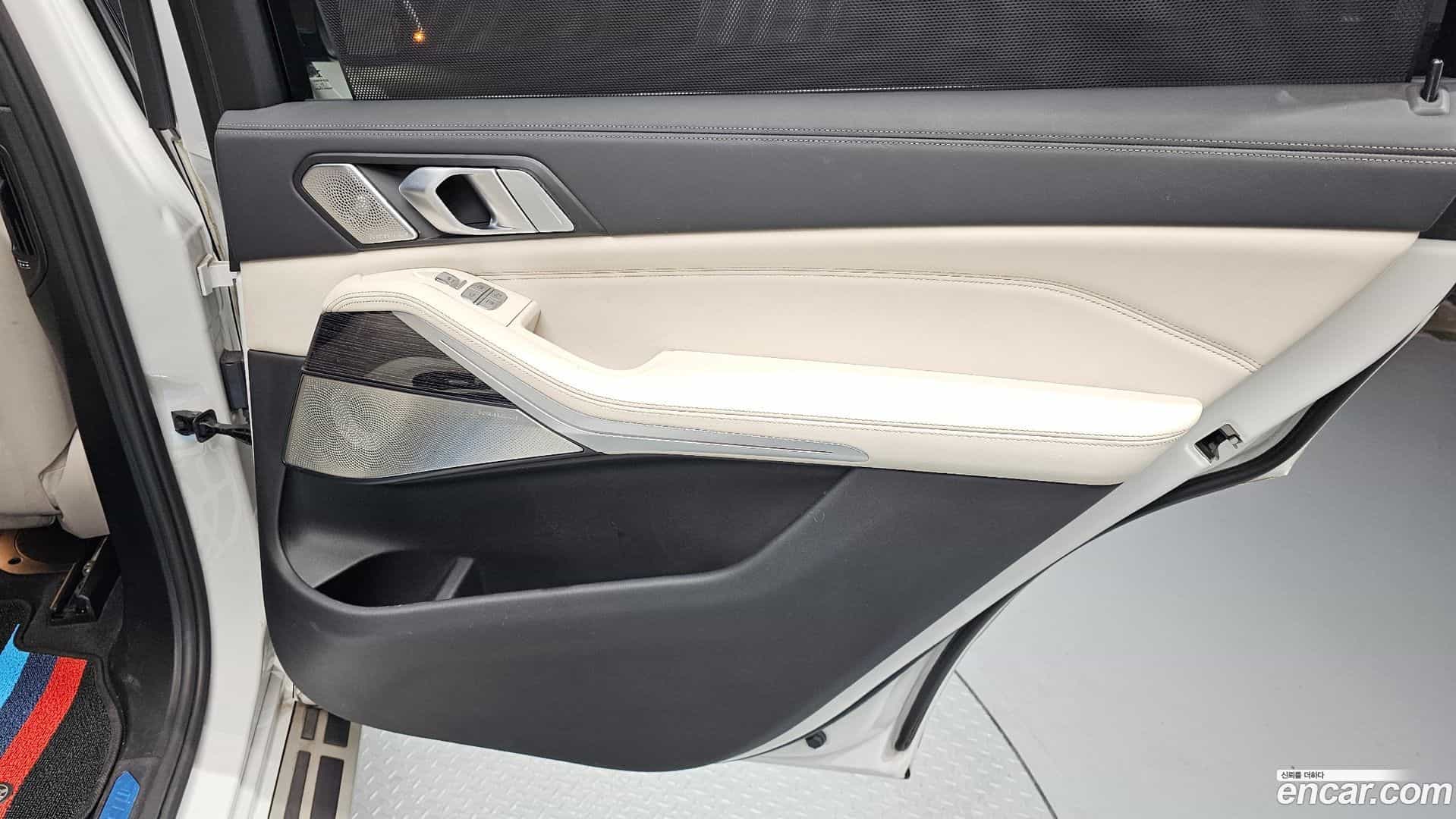 X7 BMW 2022.1-INNER-035