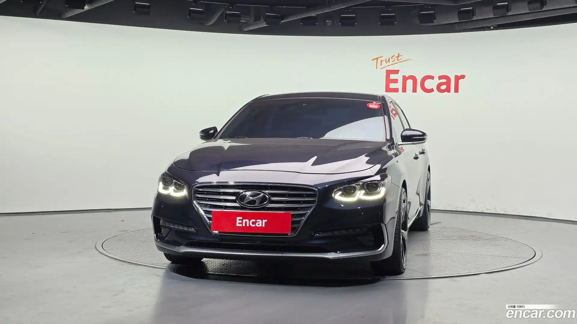 Grandeur Hyundai 2018.4-OUTER-003