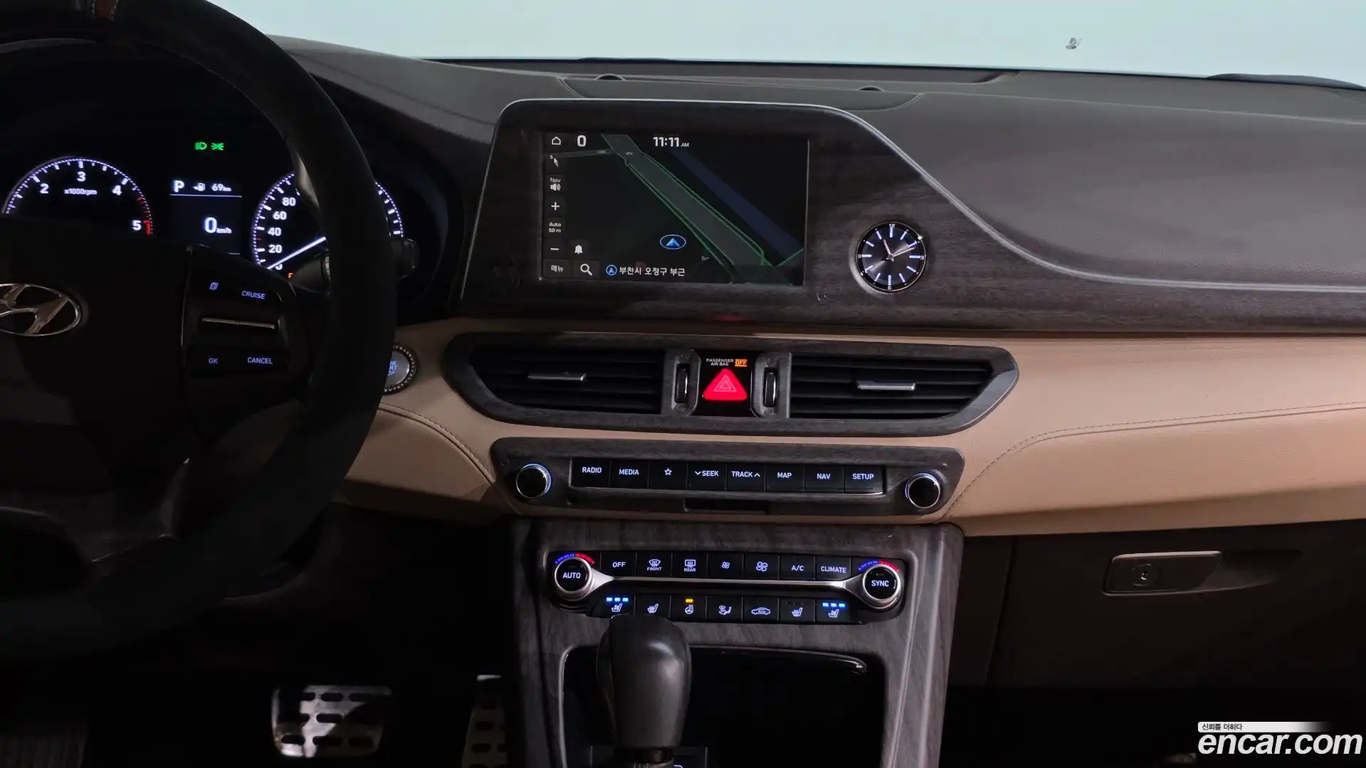Grandeur Hyundai 2018.4-OPTION-016