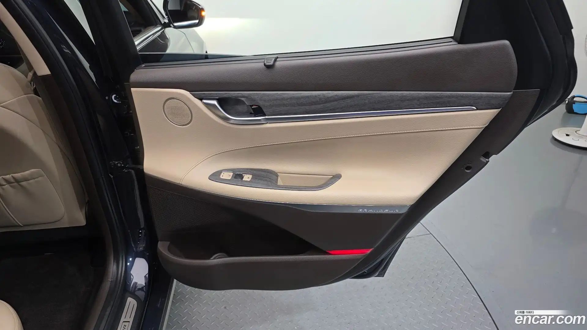 Grandeur Hyundai 2018.4-INNER-035