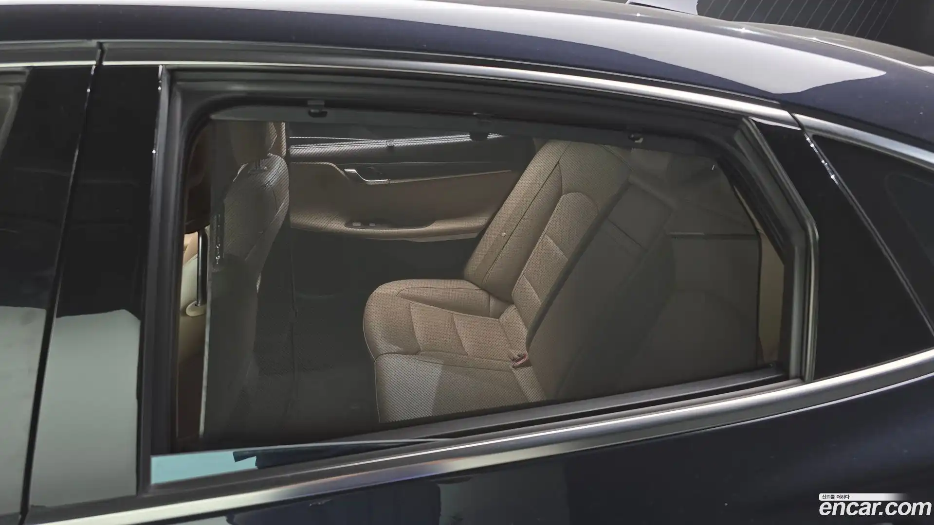 Grandeur Hyundai 2018.4-OPTION-042