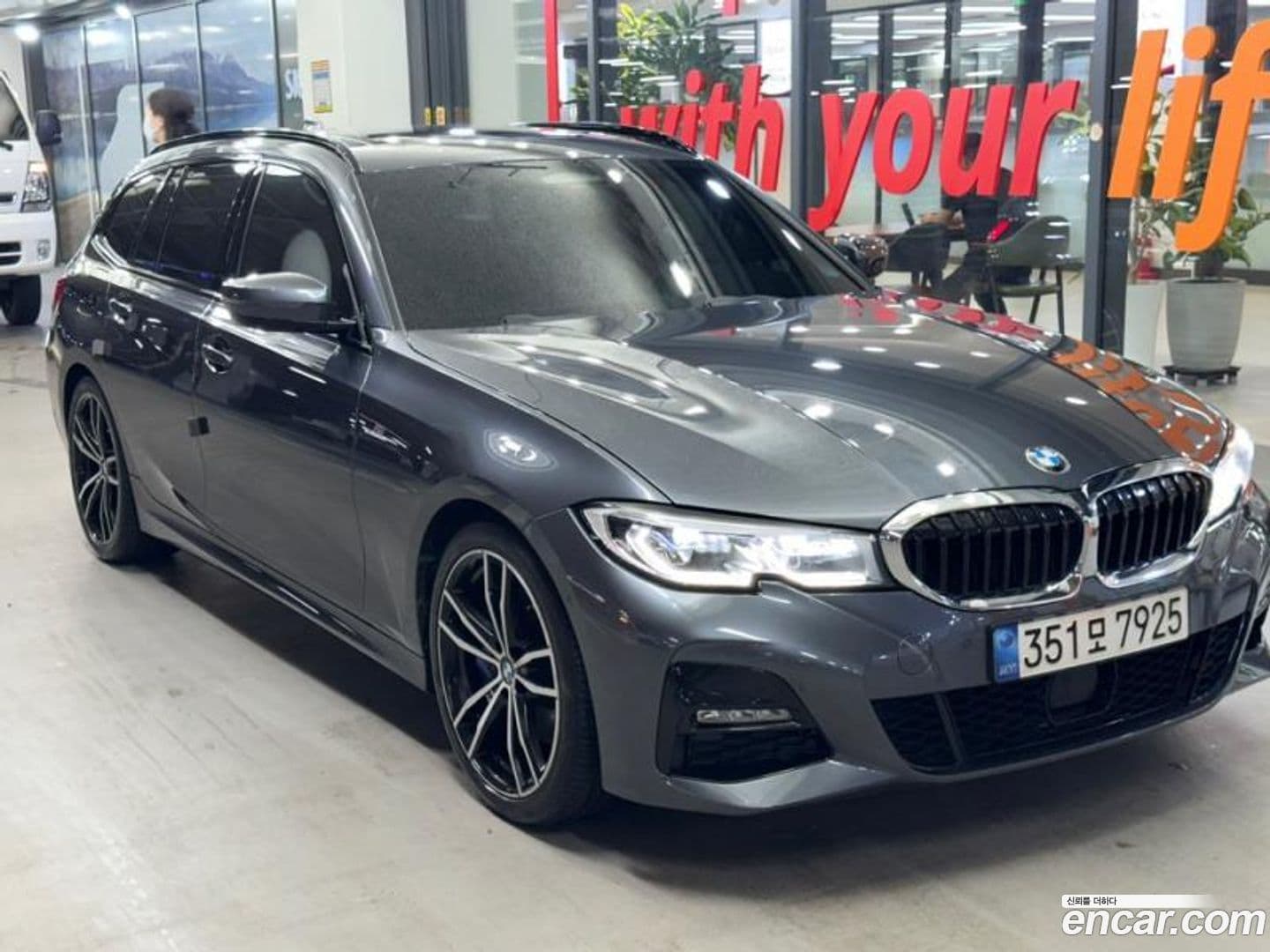 Main__Slider__Photo:3-Series BMW 2022.6-0