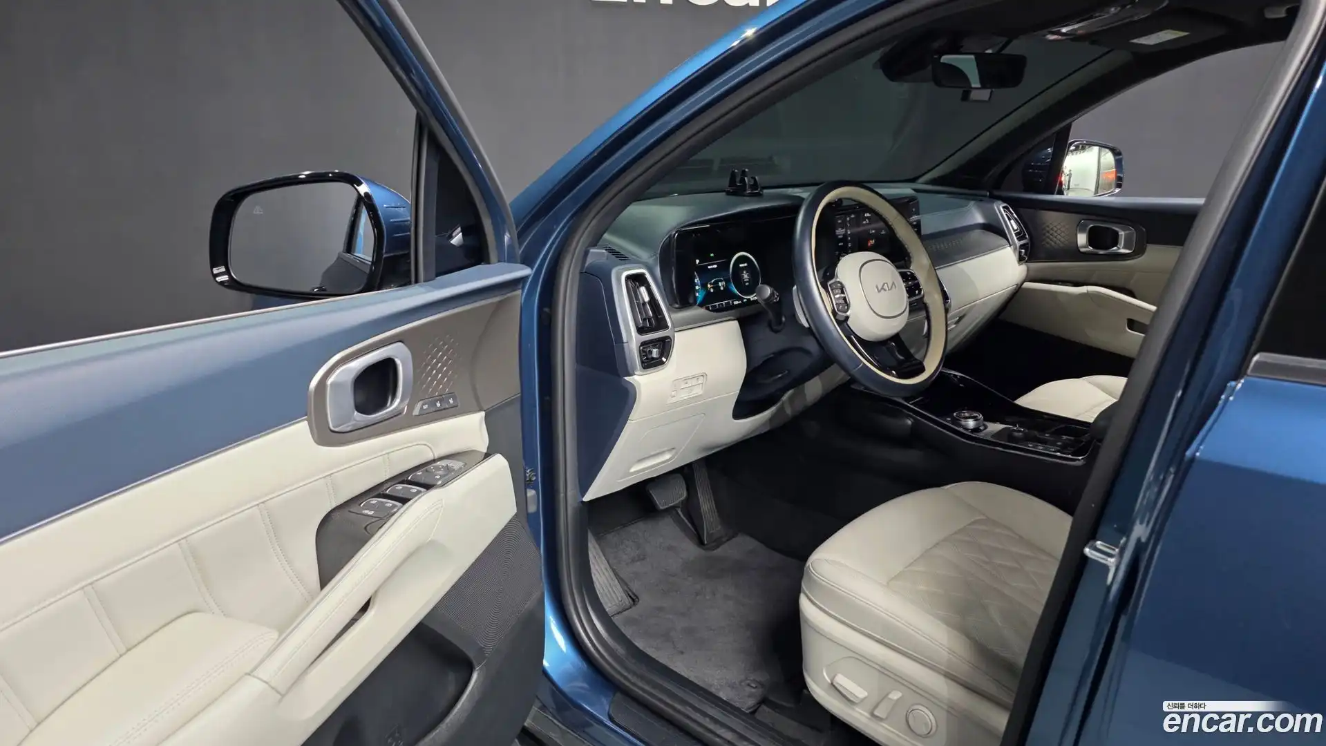 Sorento Kia 2022.2-INNER-010