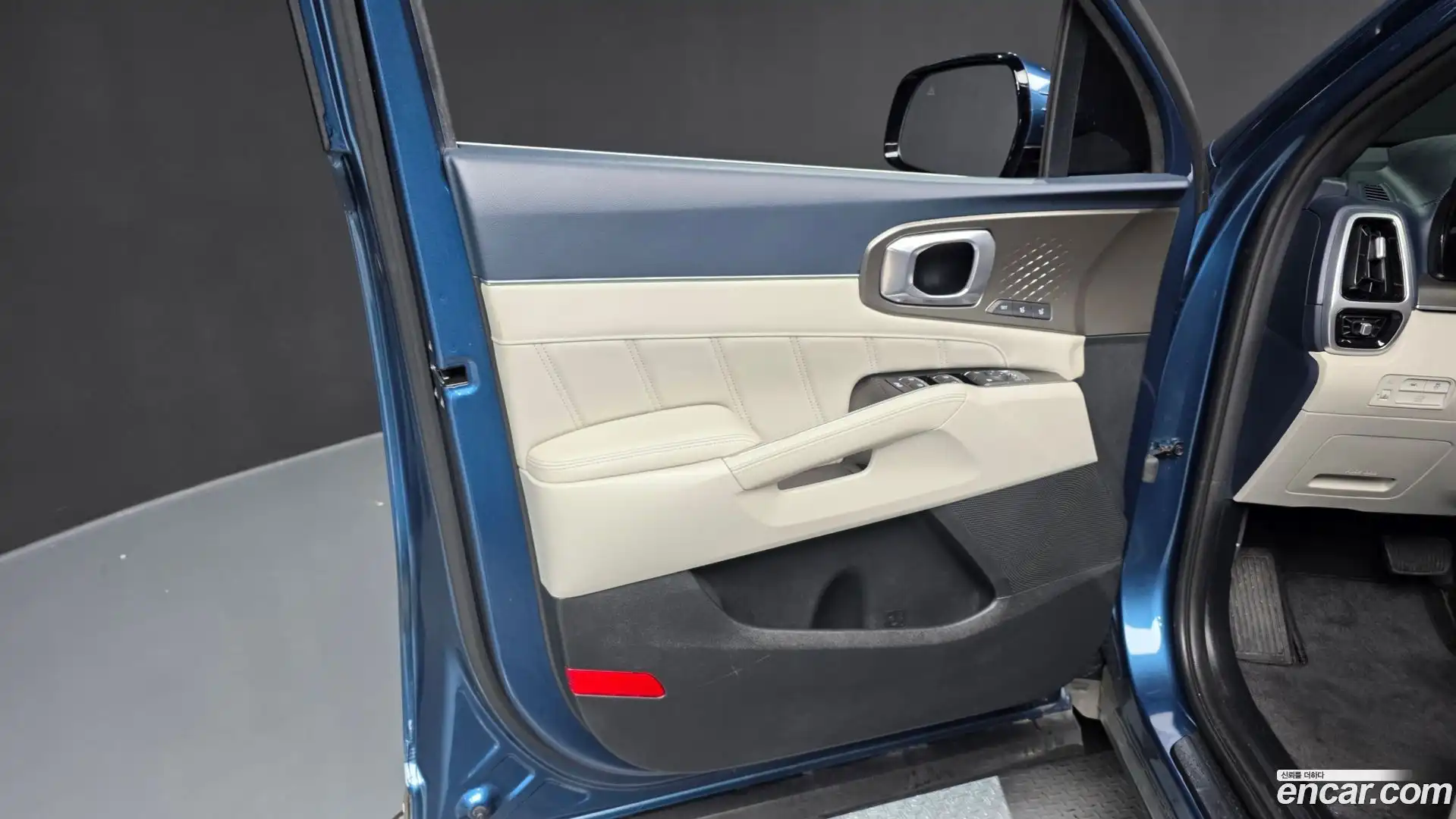 Sorento Kia 2022.2-INNER-034