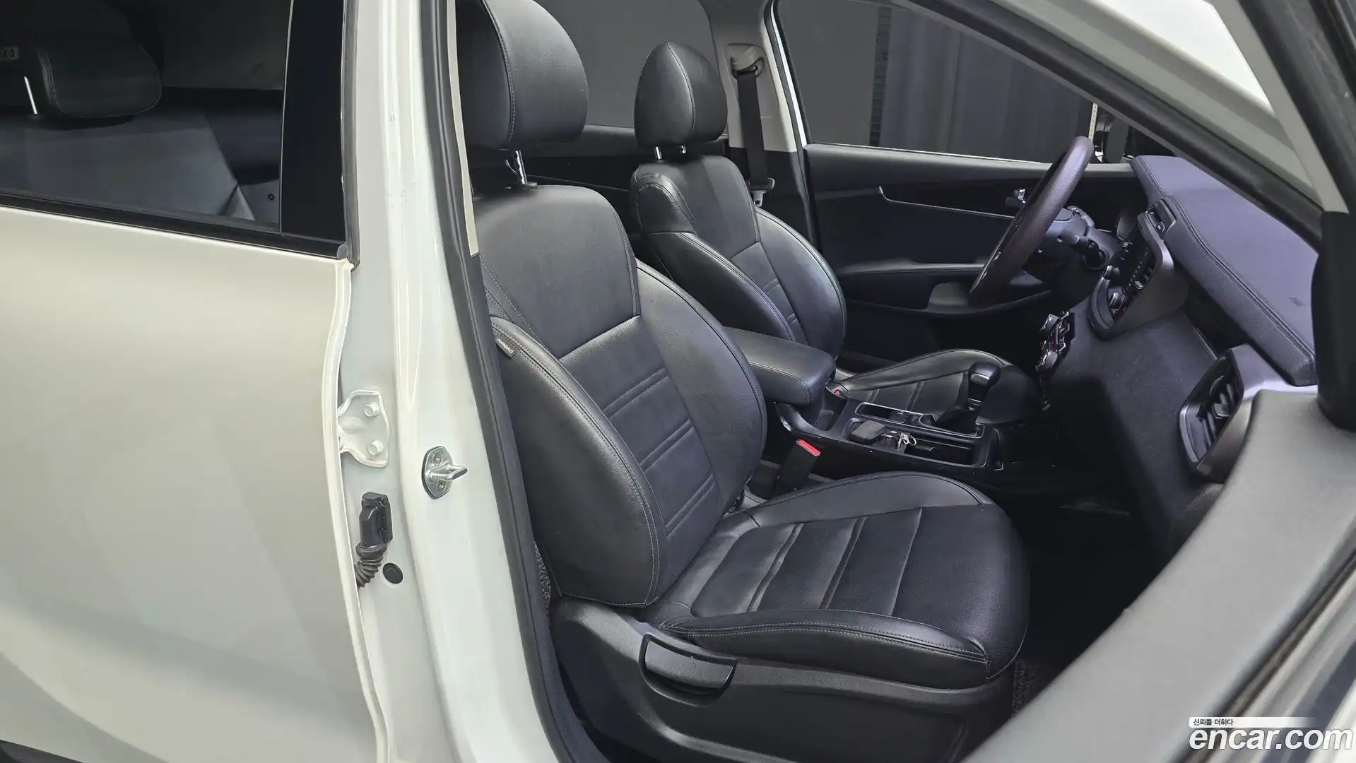 Sorento Kia 2017.8-OPTION-016