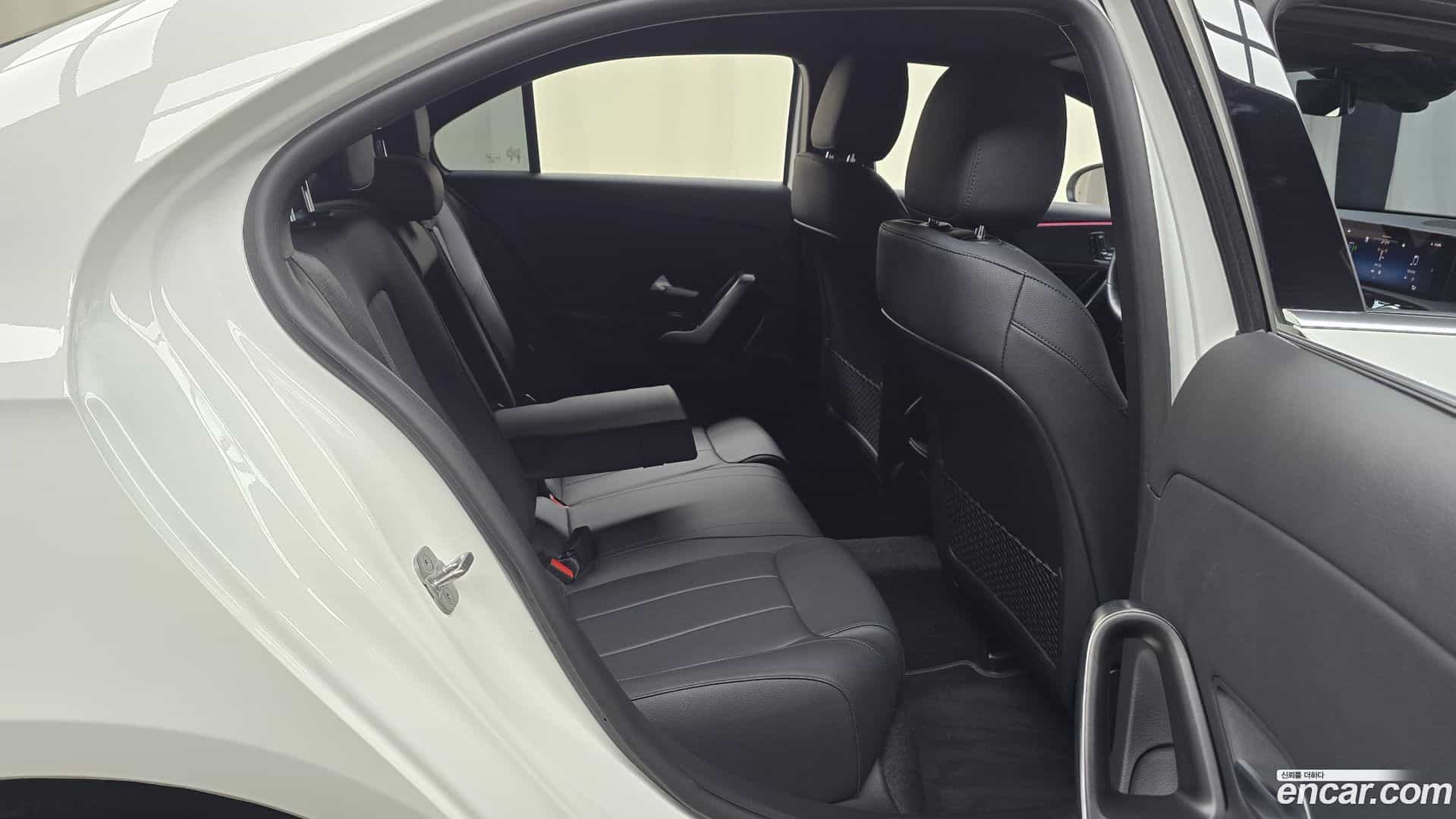 A-Class Mercedes-Benz 2024.3-OPTION-015