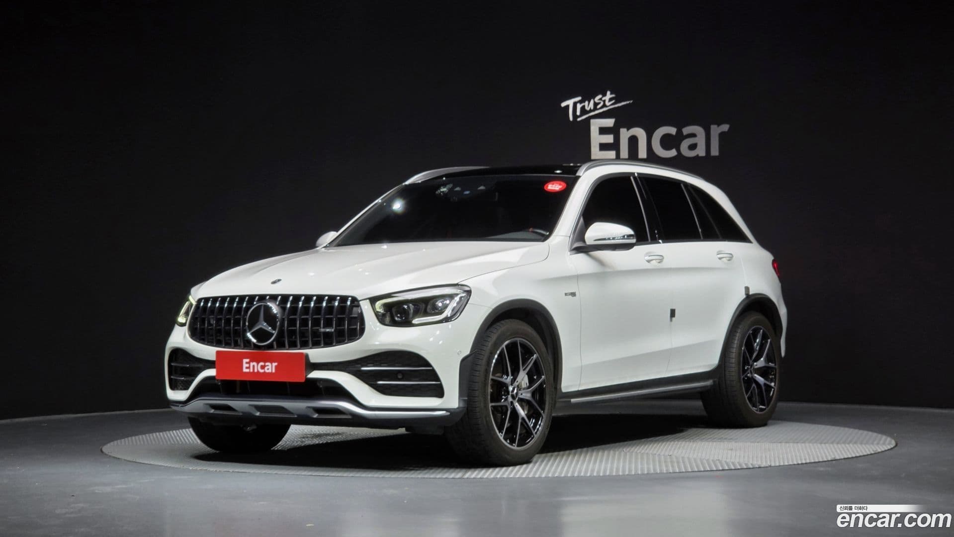 Main__Slider__Photo:GLC-Class Mercedes-Benz 2020.11-0