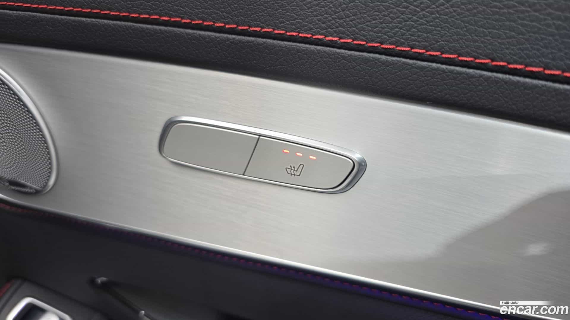 GLC-Class Mercedes-Benz 2020.11-OPTION-023