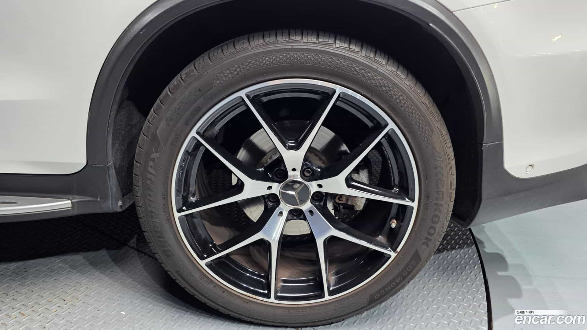 GLC-Class Mercedes-Benz 2020.11-OUTER-031