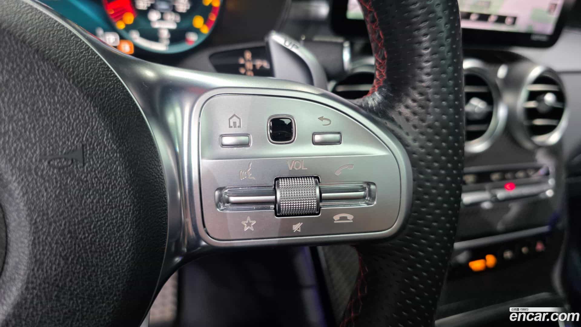 GLC-Class Mercedes-Benz 2020.11-OPTION-040