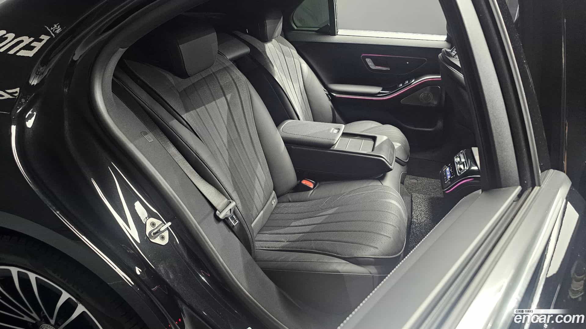 S-Class Mercedes-Benz 2022.5-OPTION-015