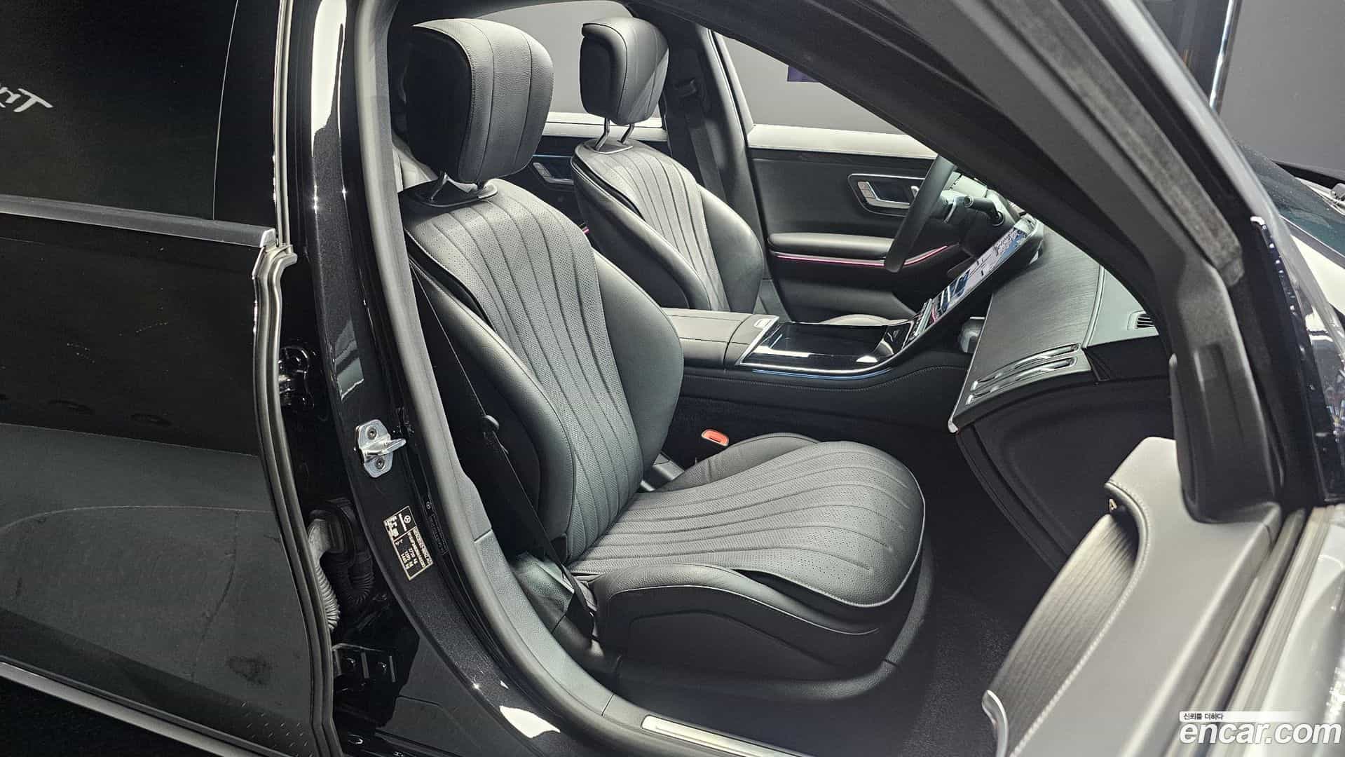 S-Class Mercedes-Benz 2022.5-OPTION-016