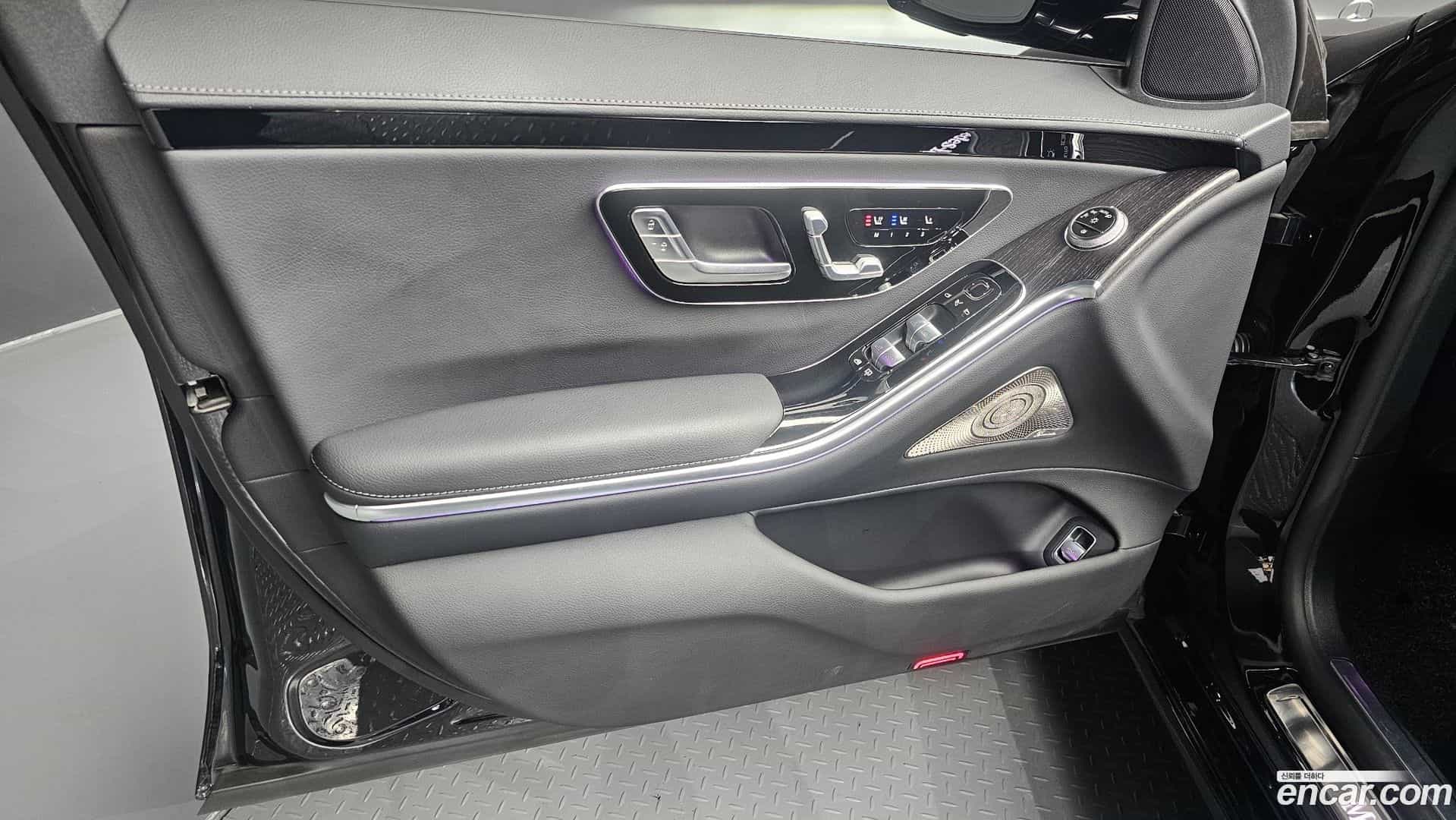 S-Class Mercedes-Benz 2022.5-INNER-034