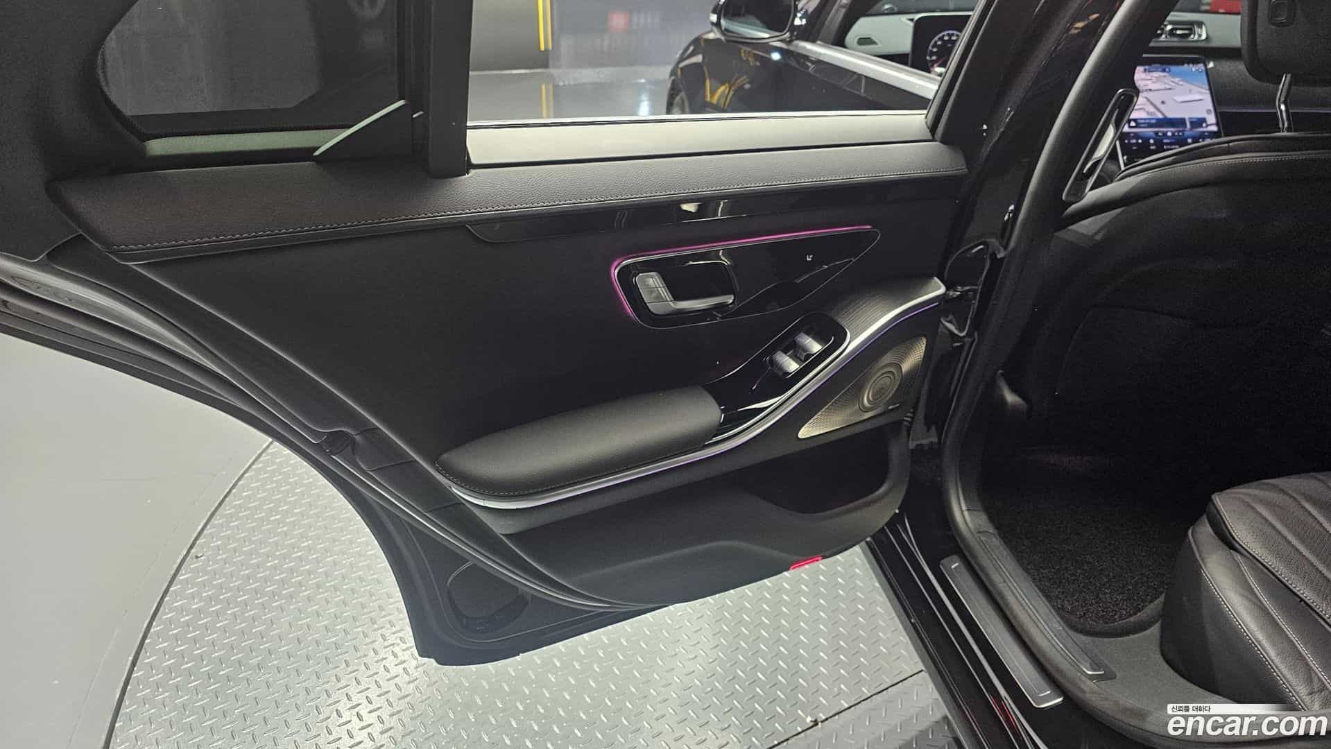S-Class Mercedes-Benz 2022.5-INNER-035