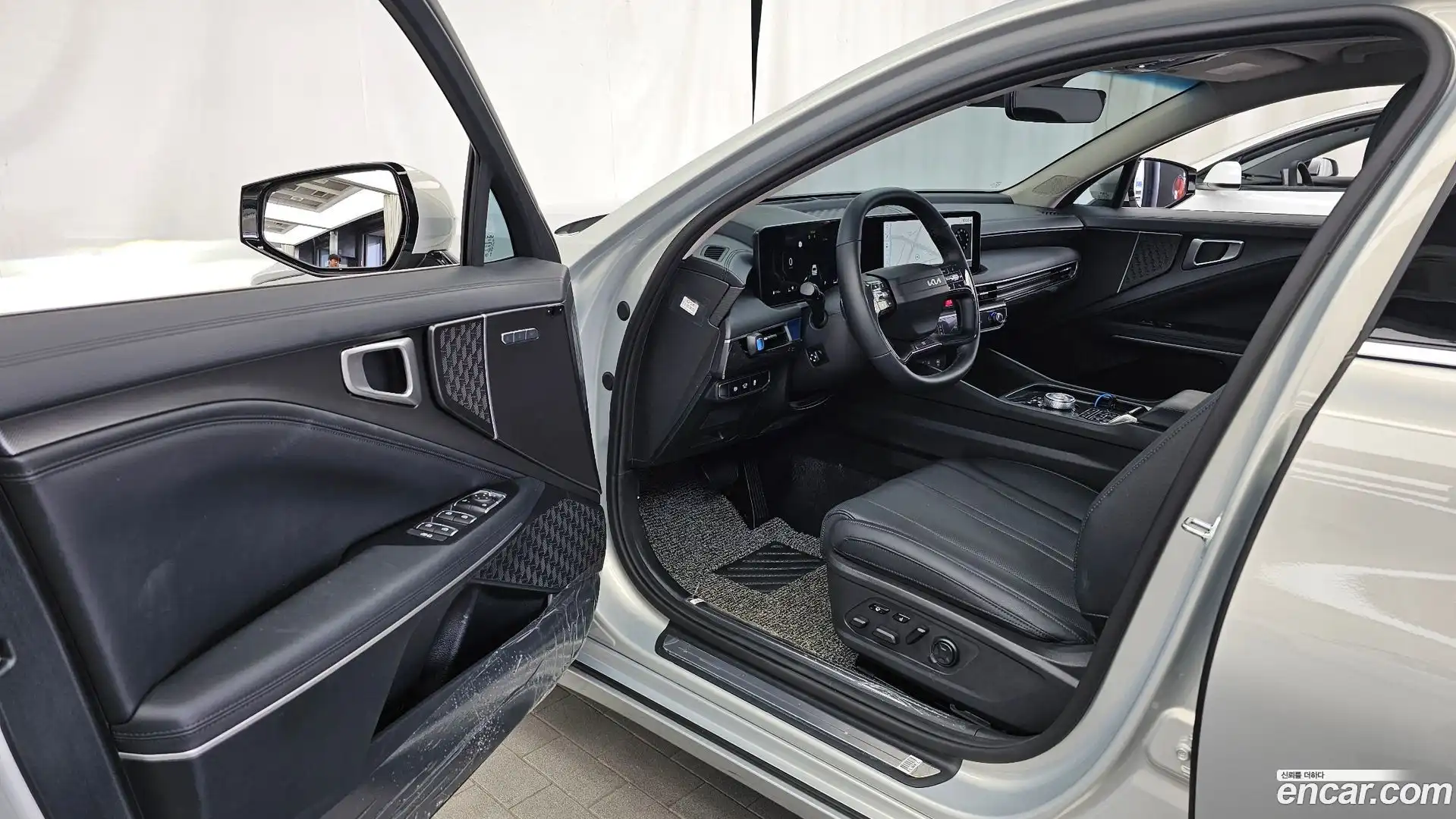 K8 Kia 2026.0-INNER-010