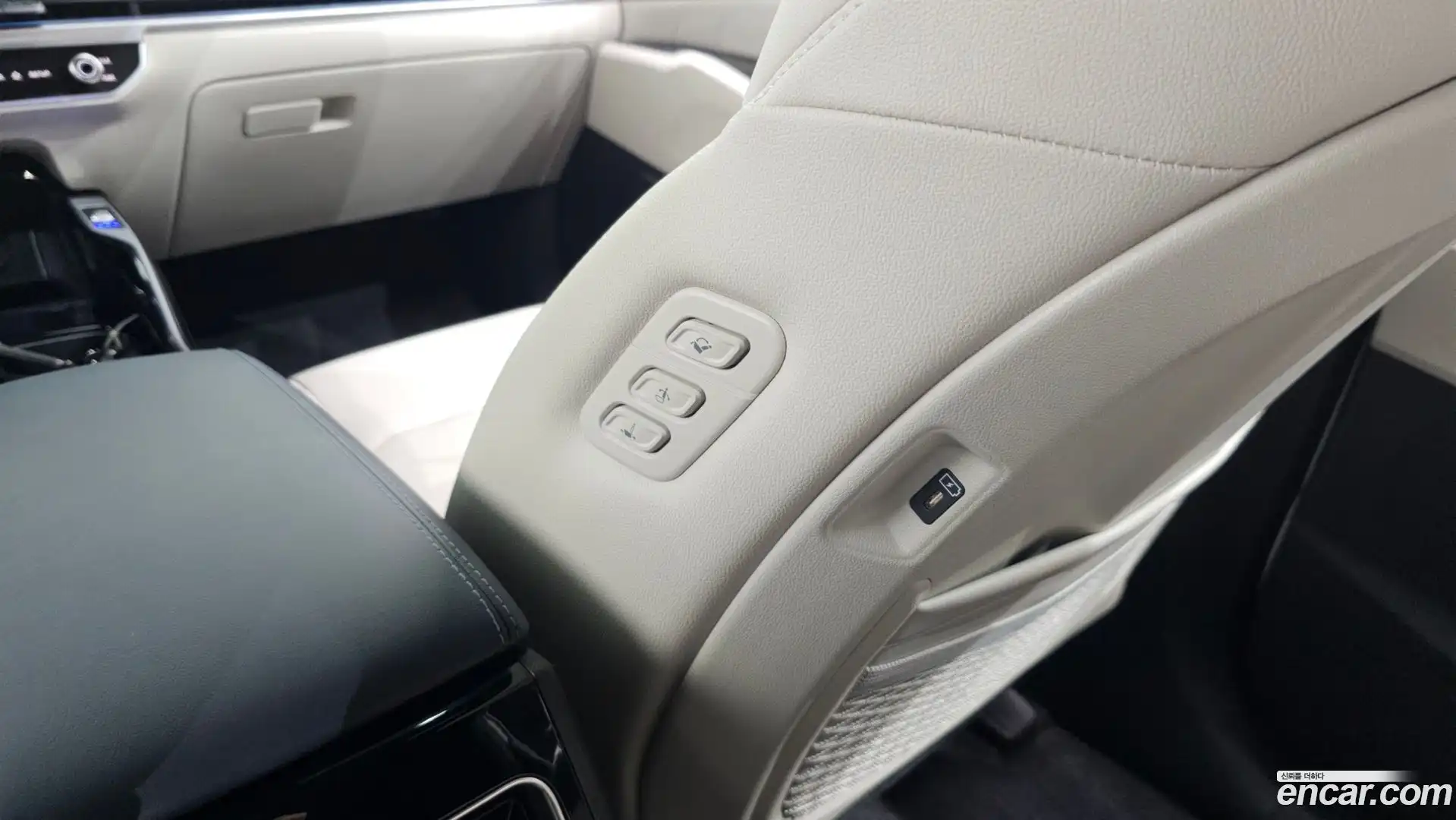 Sorento Kia 2024.4-OPTION-046