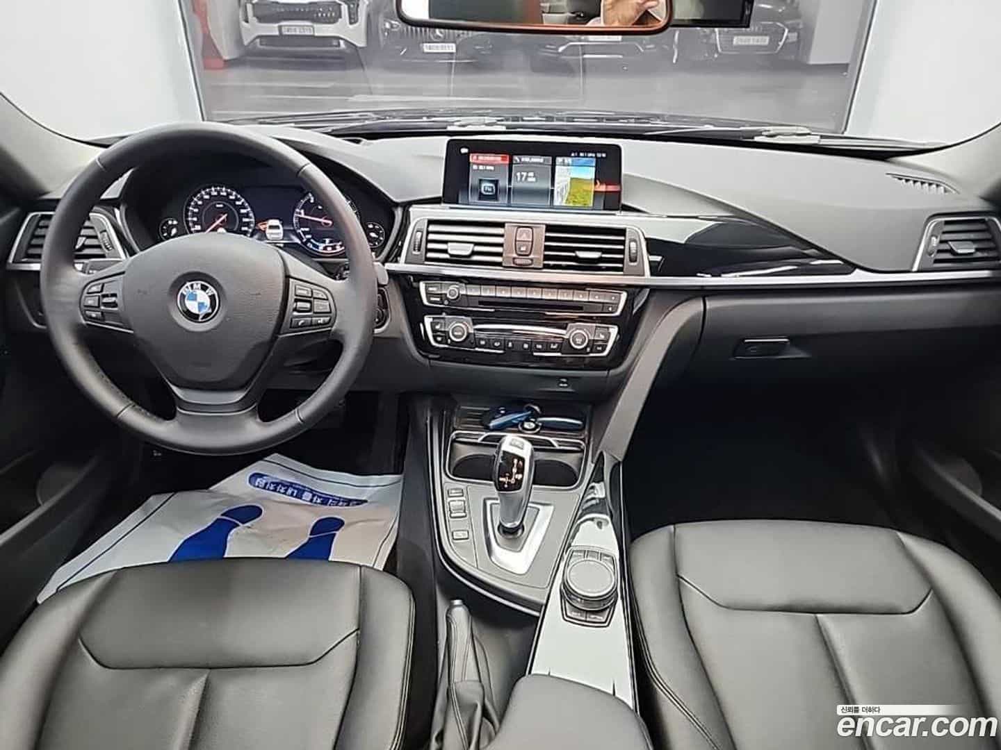3-Series BMW 2018.11-INNER-007