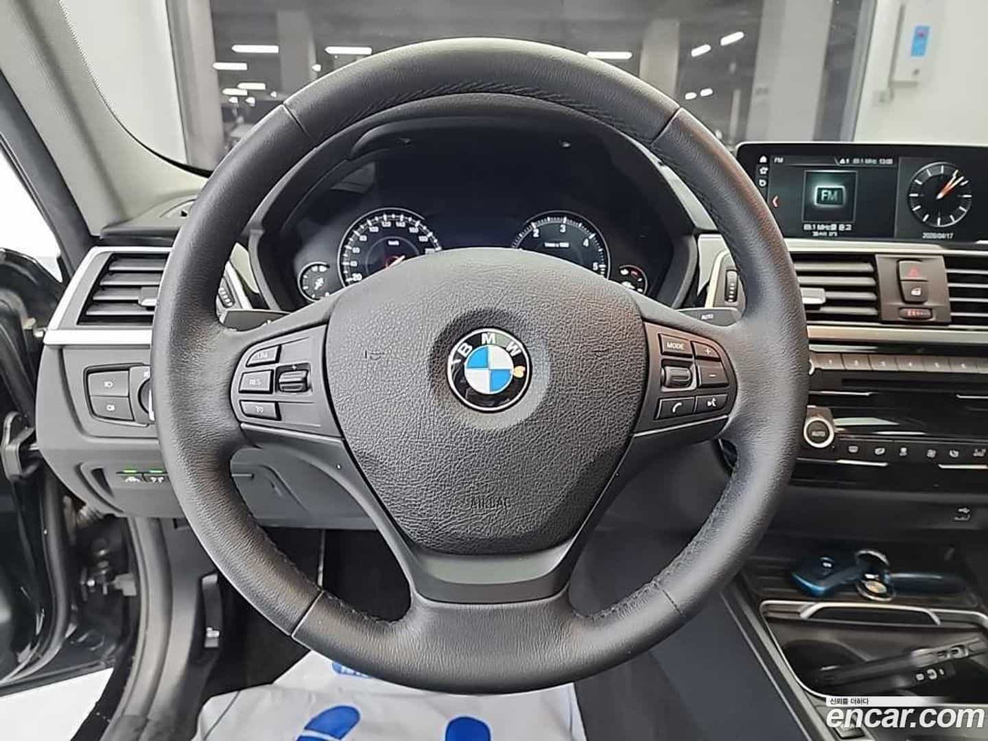3-Series BMW 2018.11-INNER-009