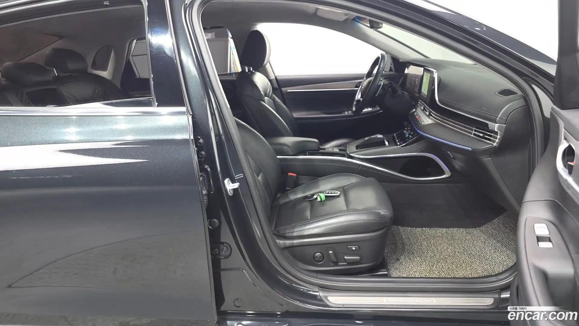 Grandeur Hyundai 2020.5-INNER-036